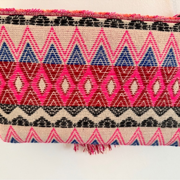 Red and Pink Crossbody Bag with Chain Strap - Picture 4 of 11